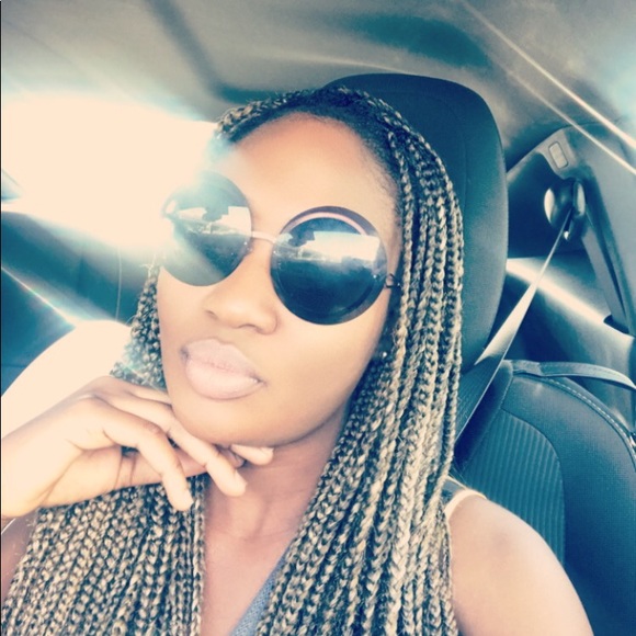 Meet your Posher, Olayinka - Picture 1 of 1